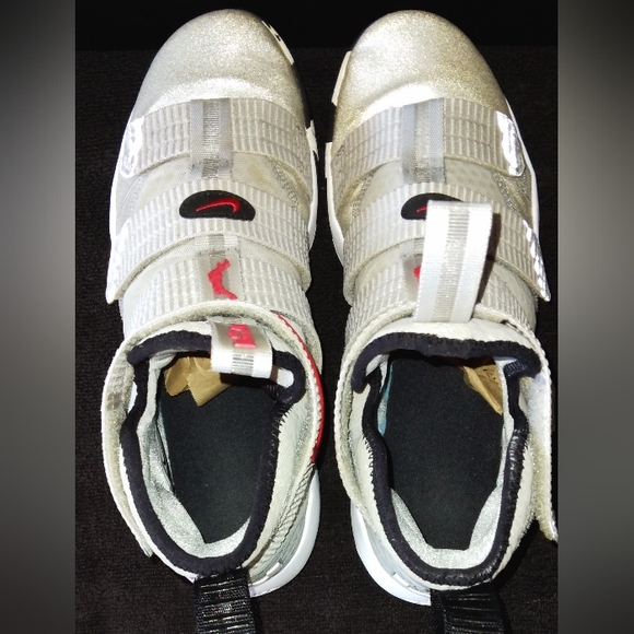 **Nike** --LeBron Soldier 11-- 'Silver Bullet'... - Picture 5 of 10